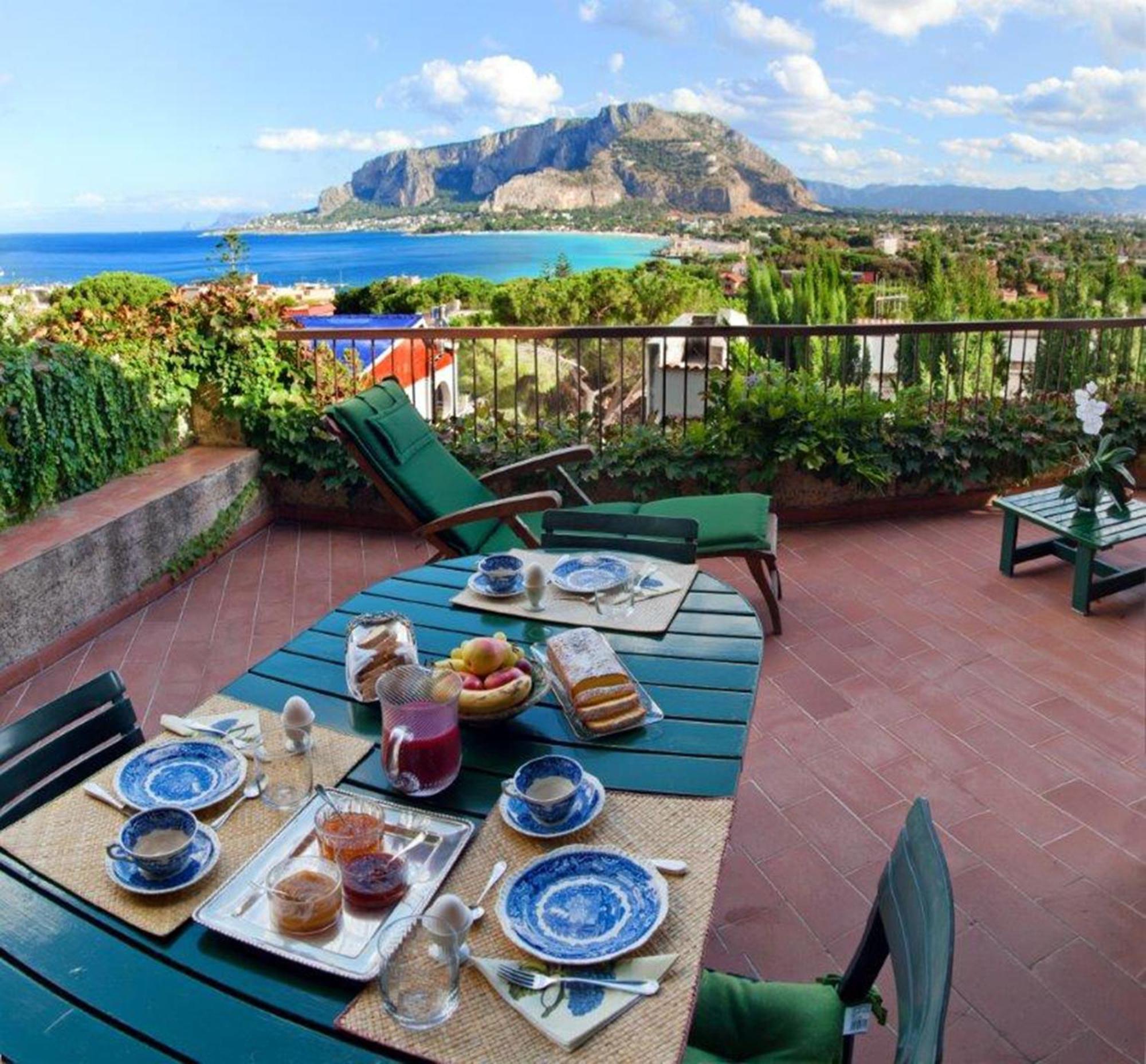 Il Glicine Sul Golfo Bed & Breakfast Mondello Exterior photo